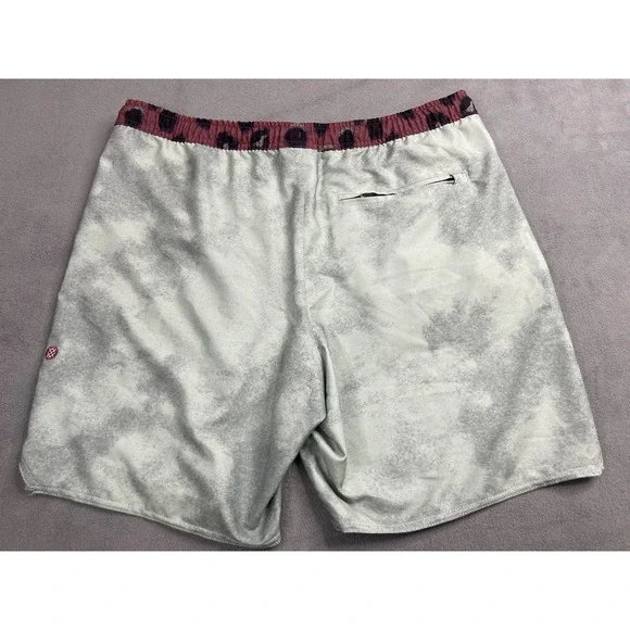 Stance Shorts Mens XL Green Complex Hybrid Beach Wicking Stretch Outdoor Swim - Picture 2 of 15